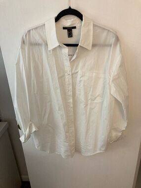 Forever 21 White Men’s Relaxed Button-Down Shirt